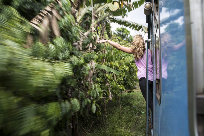 Sri Lanka - me hanging off train